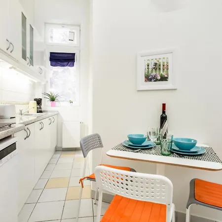 Peaceful Palace * Budapest