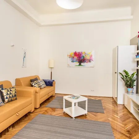 Peaceful Palace Appartement *